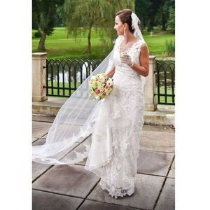 Liv Harris ladies fitted lace Wedding Gown Dress & veil